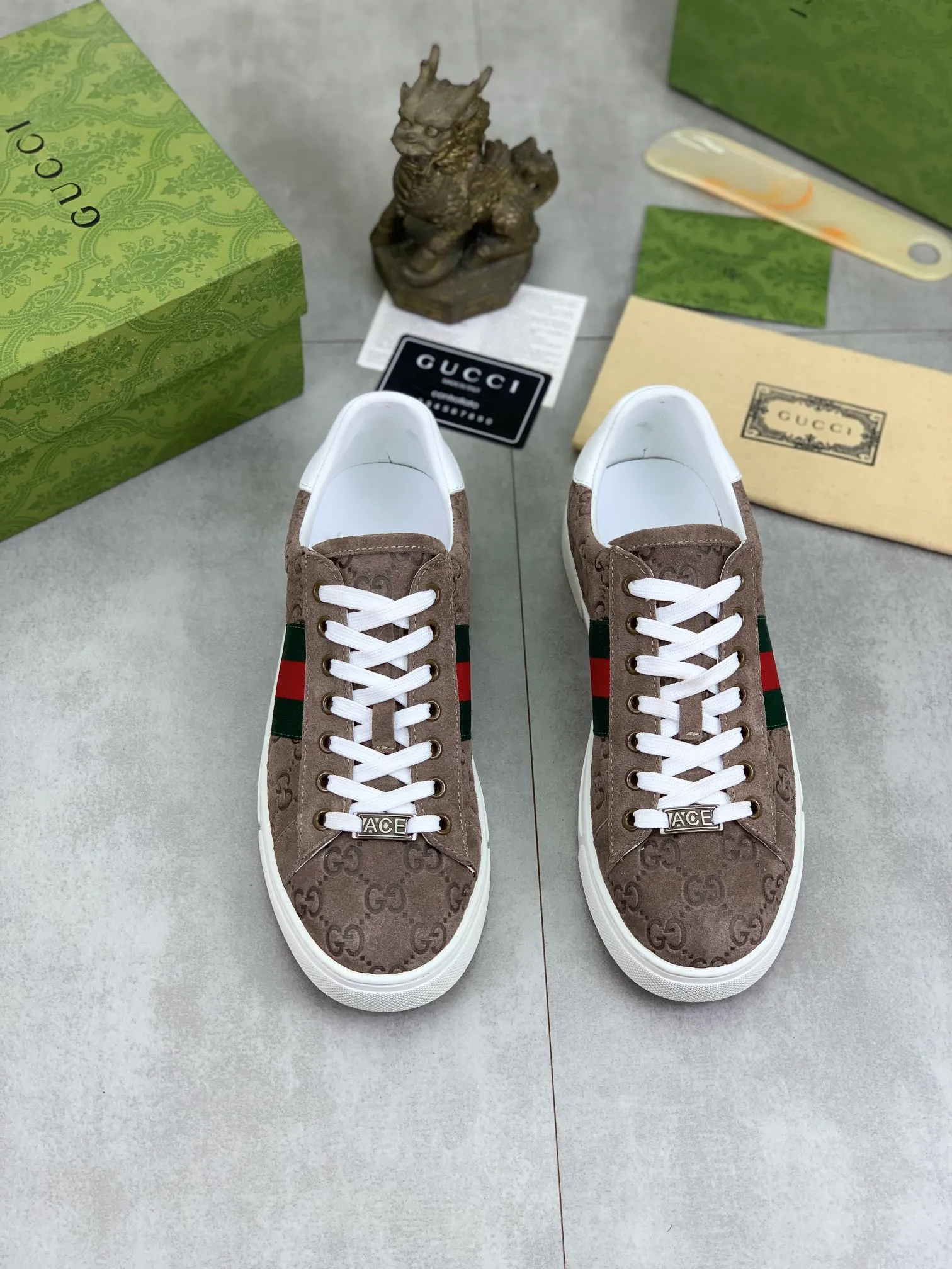 Men's shoes 💰P440💰 [New model] (GUCCI) official website's latest 🎁🎁casual and fashionable men's shoes 👟, hot style 💥 style is simple and elegant, exclusive for trendy men. Unique official website's latest brand double G elements 👑Original Gucci decoration, fashionable and generous, the fabric is original frosted calfskin ✅Fully imported first-layer pigskin lining, the official website specifies wear-resistant, lightweight original rubber casual outsole, the classic model is taken in kind at the counter🎬38-44 4️⃣ colors available